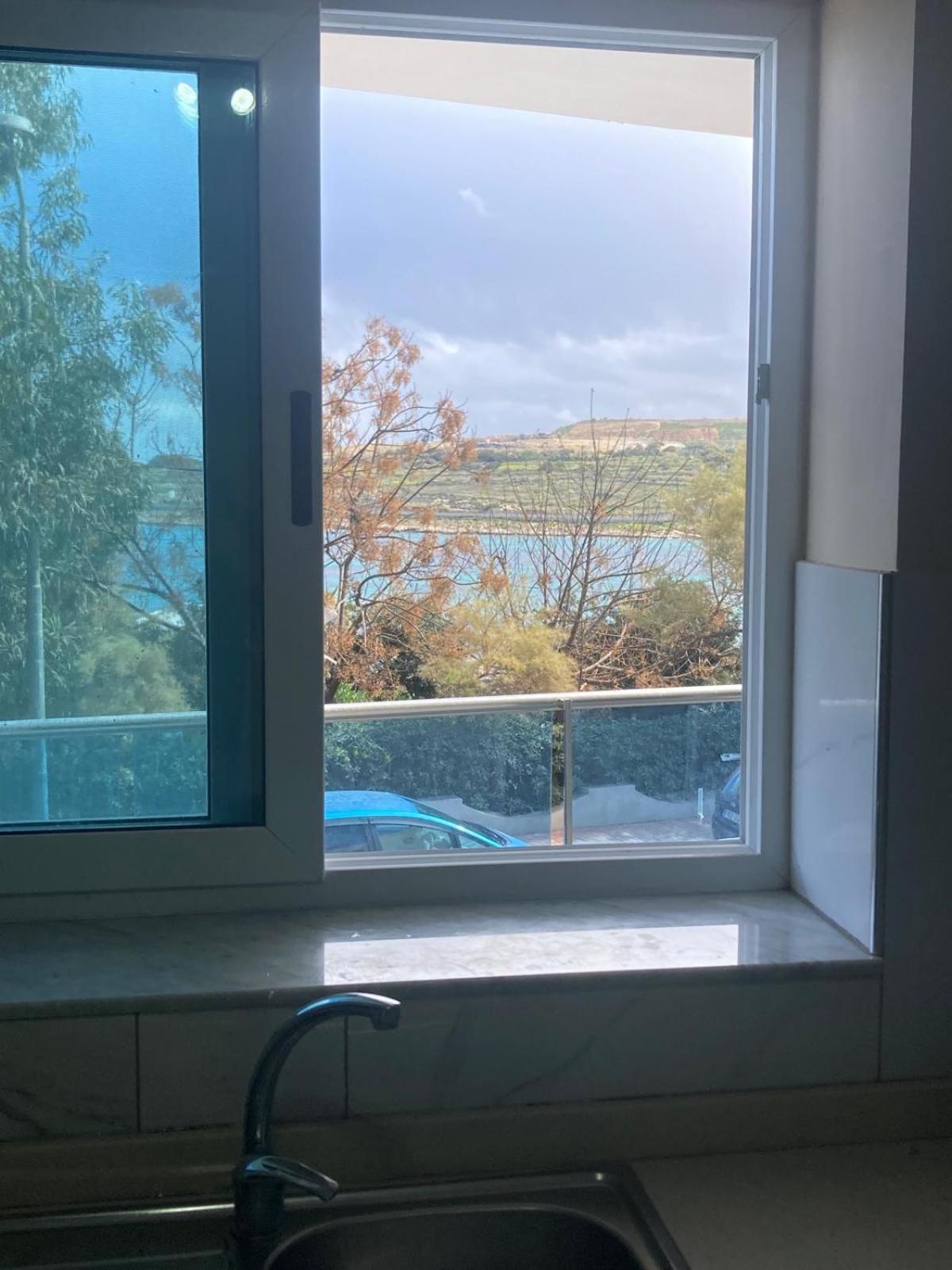 Sunrise Bay Apartments - Frontline Sea Views Σεντ Πόλς Μπέι Εξωτερικό φωτογραφία