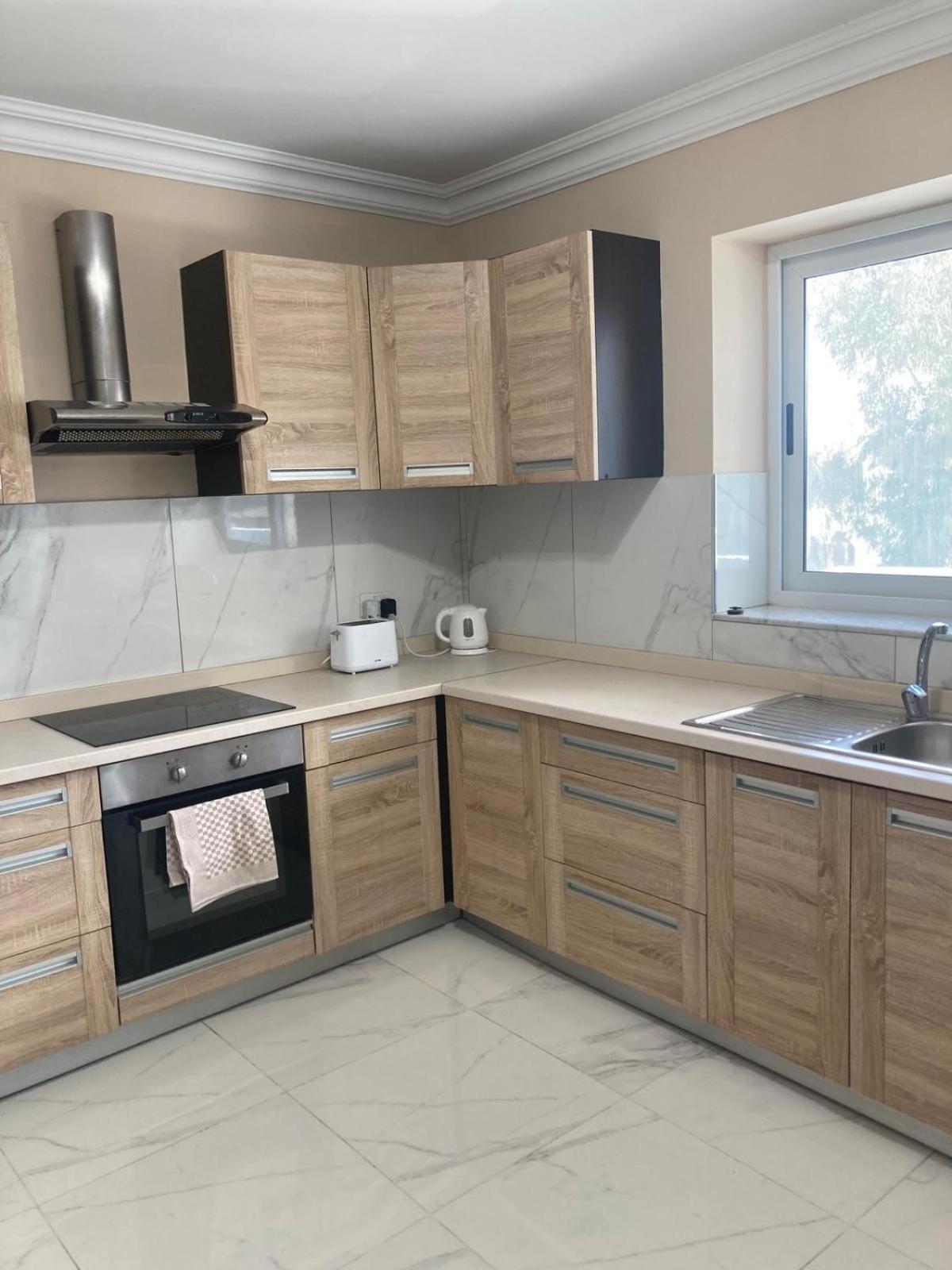 Sunrise Bay Apartments - Frontline Sea Views Σεντ Πόλς Μπέι Εξωτερικό φωτογραφία