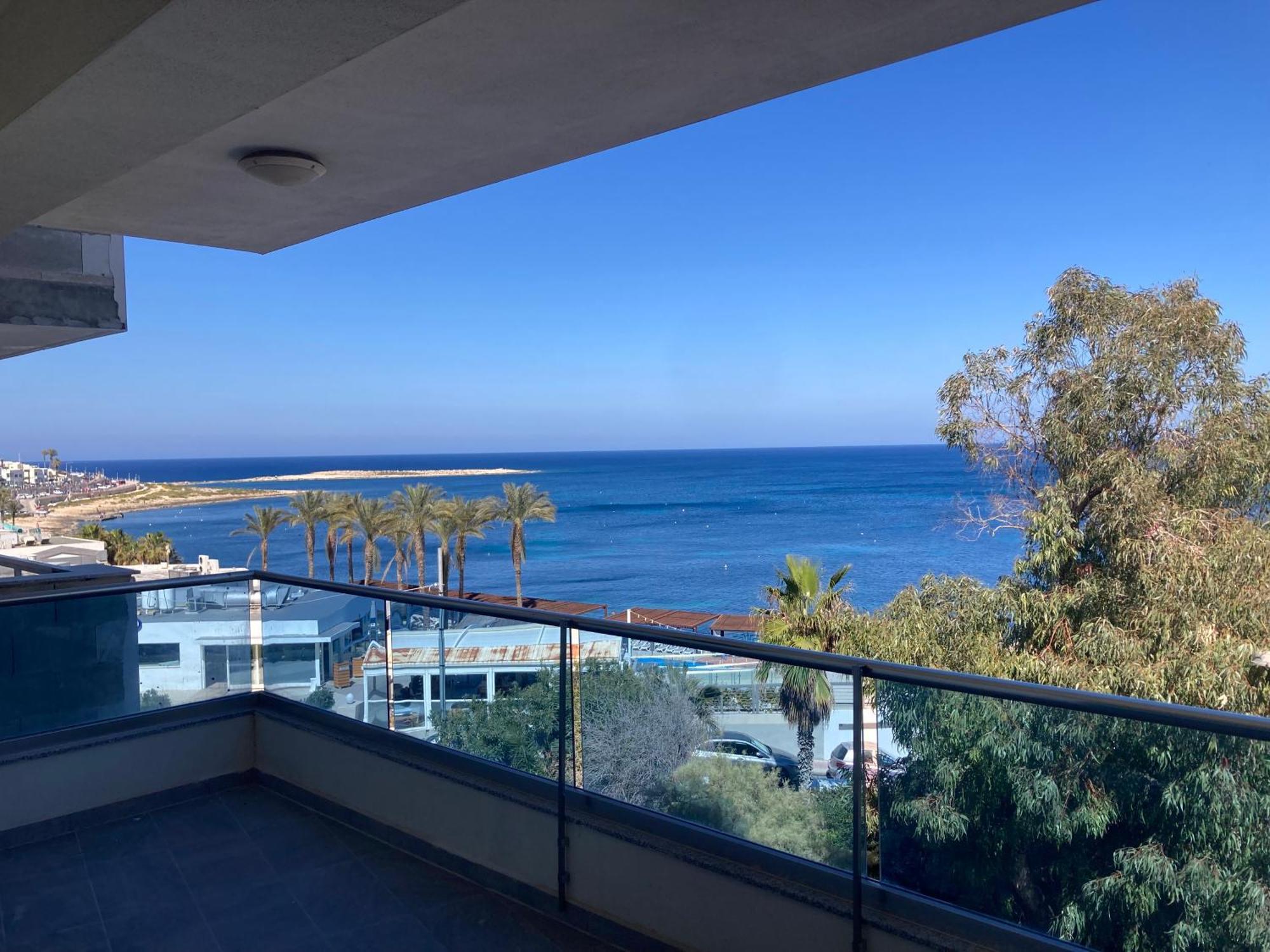 Sunrise Bay Apartments - Frontline Sea Views Σεντ Πόλς Μπέι Εξωτερικό φωτογραφία
