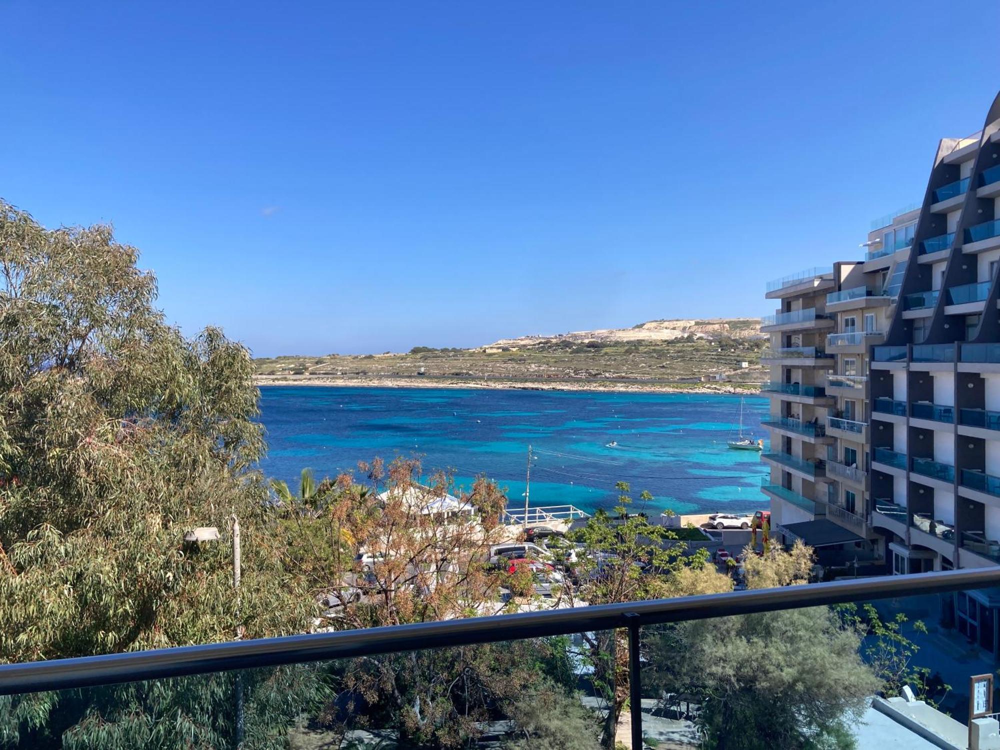 Sunrise Bay Apartments - Frontline Sea Views Σεντ Πόλς Μπέι Εξωτερικό φωτογραφία