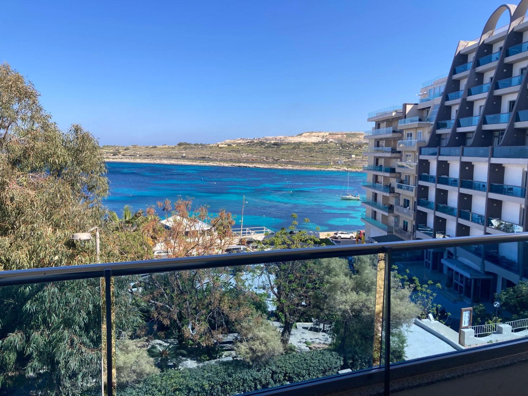 Sunrise Bay Apartments - Frontline Sea Views Σεντ Πόλς Μπέι Εξωτερικό φωτογραφία