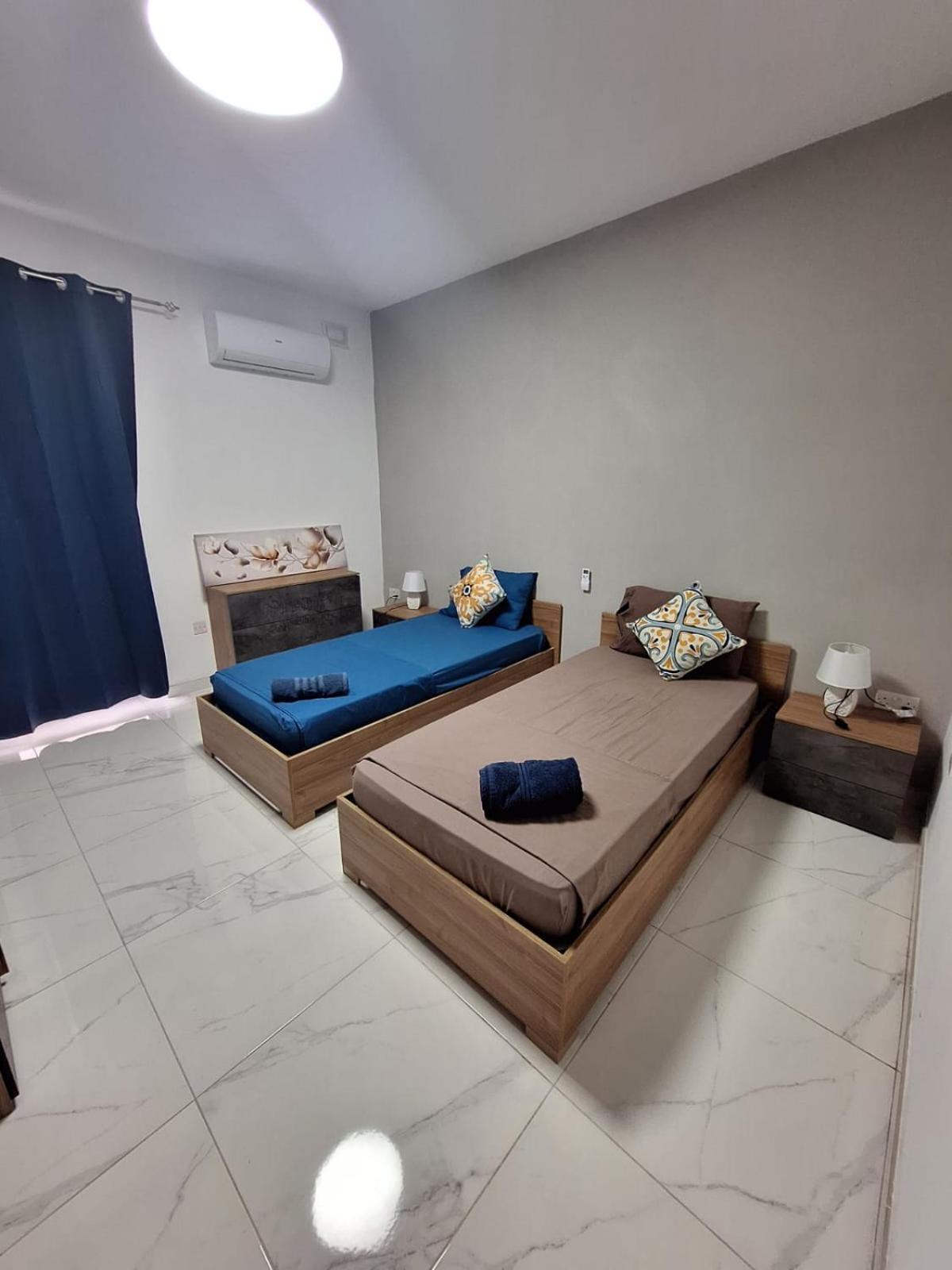 Sunrise Bay Apartments - Frontline Sea Views Σεντ Πόλς Μπέι Εξωτερικό φωτογραφία