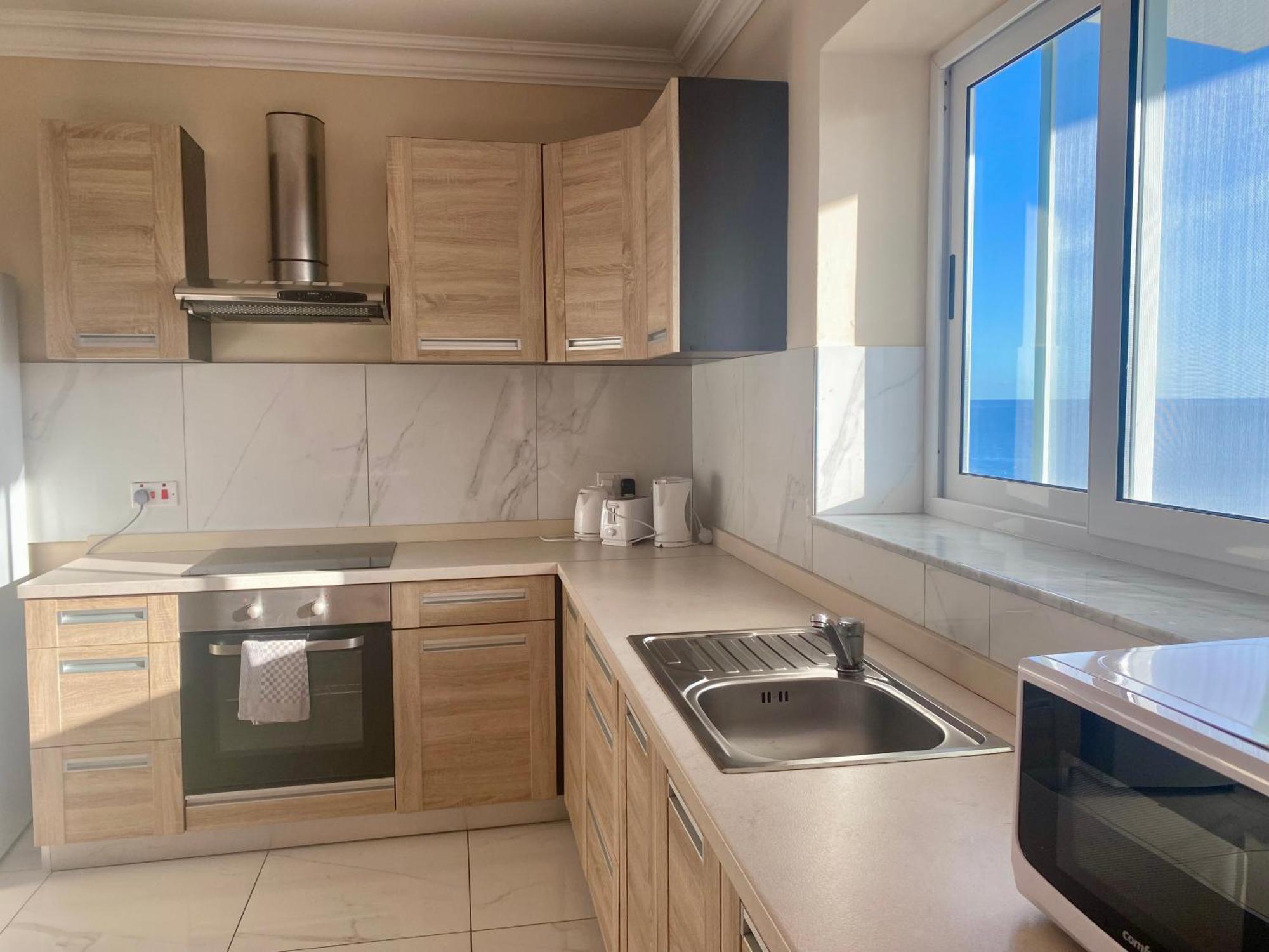 Sunrise Bay Apartments - Frontline Sea Views Σεντ Πόλς Μπέι Εξωτερικό φωτογραφία