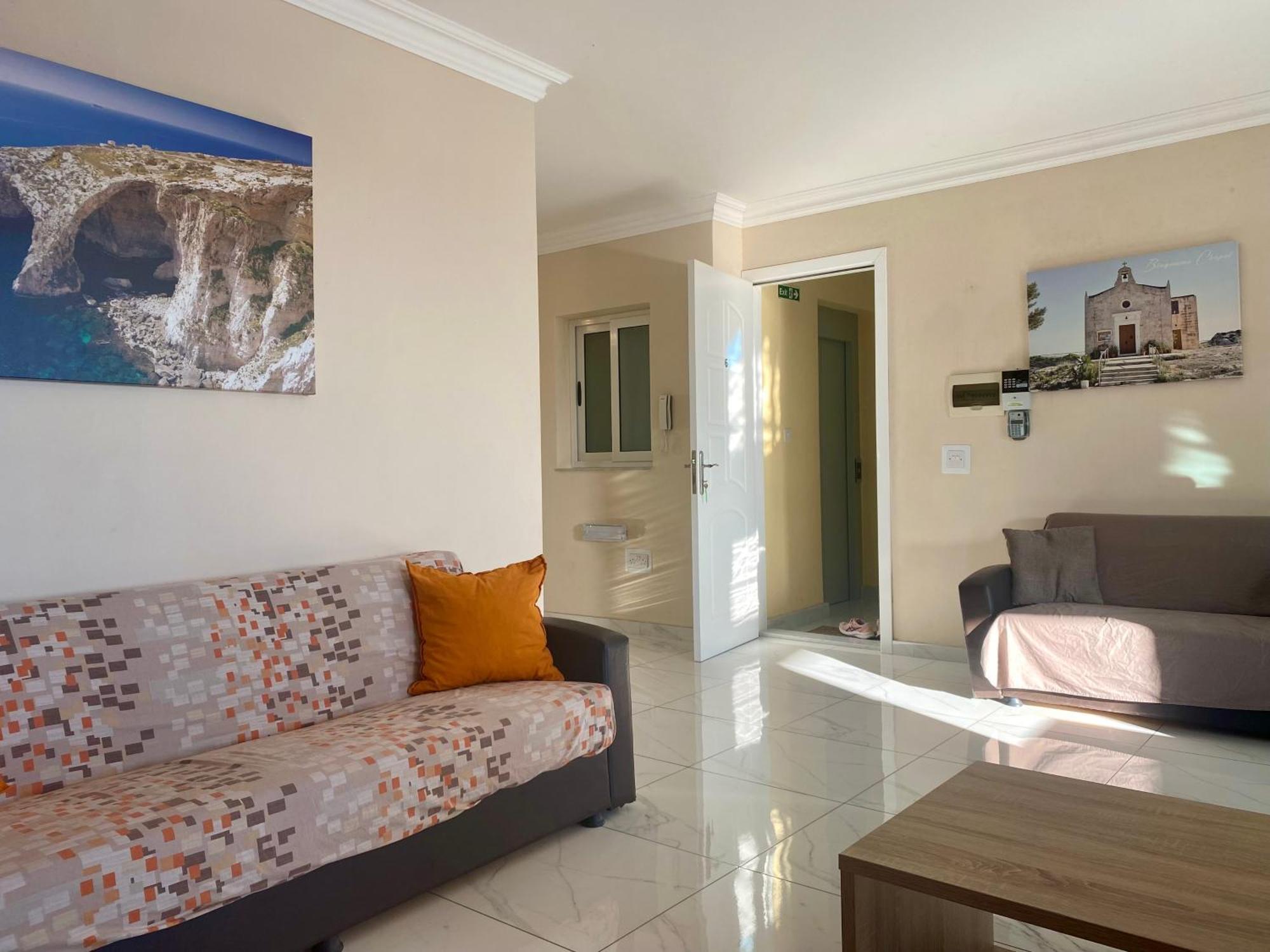 Sunrise Bay Apartments - Frontline Sea Views Σεντ Πόλς Μπέι Εξωτερικό φωτογραφία