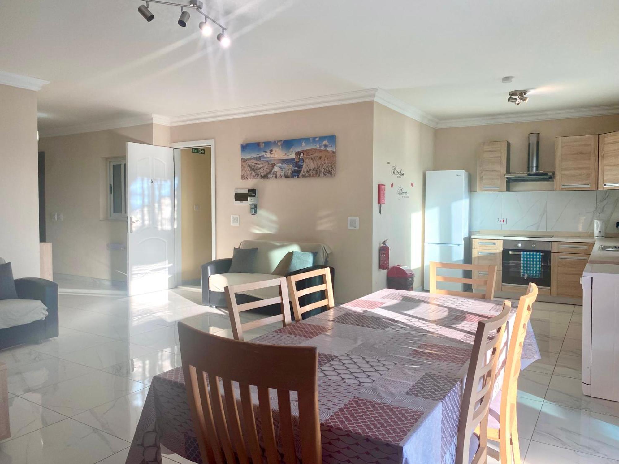 Sunrise Bay Apartments - Frontline Sea Views Σεντ Πόλς Μπέι Εξωτερικό φωτογραφία