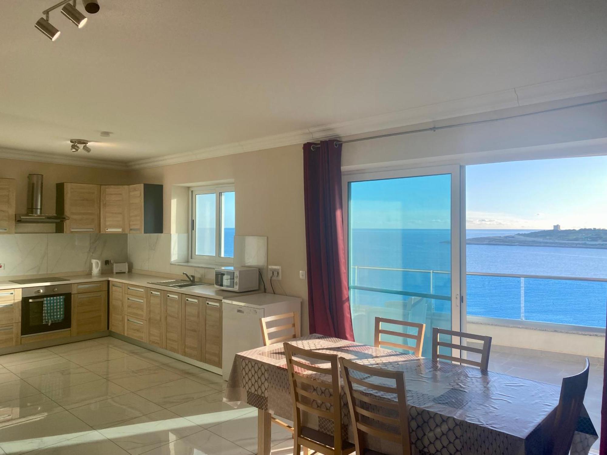 Sunrise Bay Apartments - Frontline Sea Views Σεντ Πόλς Μπέι Εξωτερικό φωτογραφία